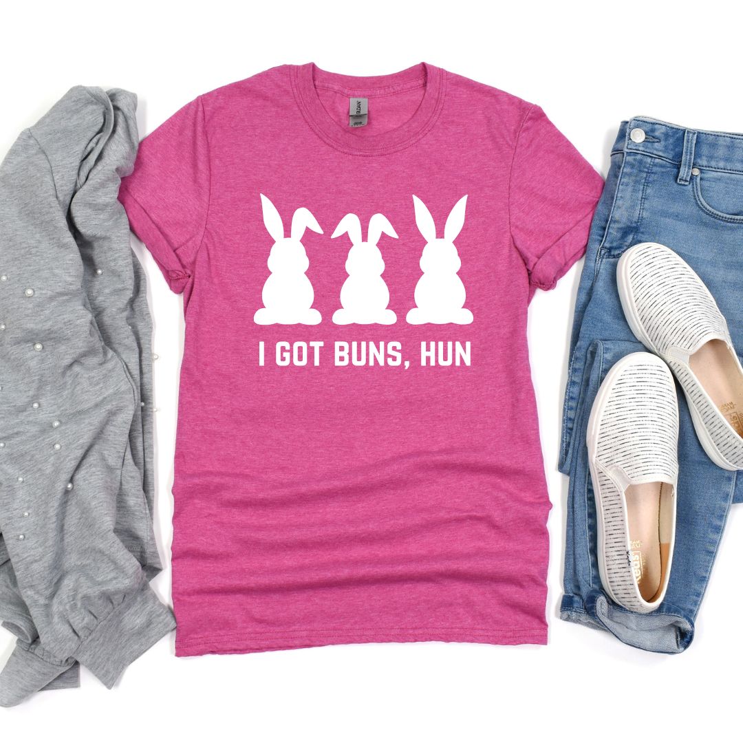 Womens - PREORDER: I Got Buns Hun Graphic Tee In Berry