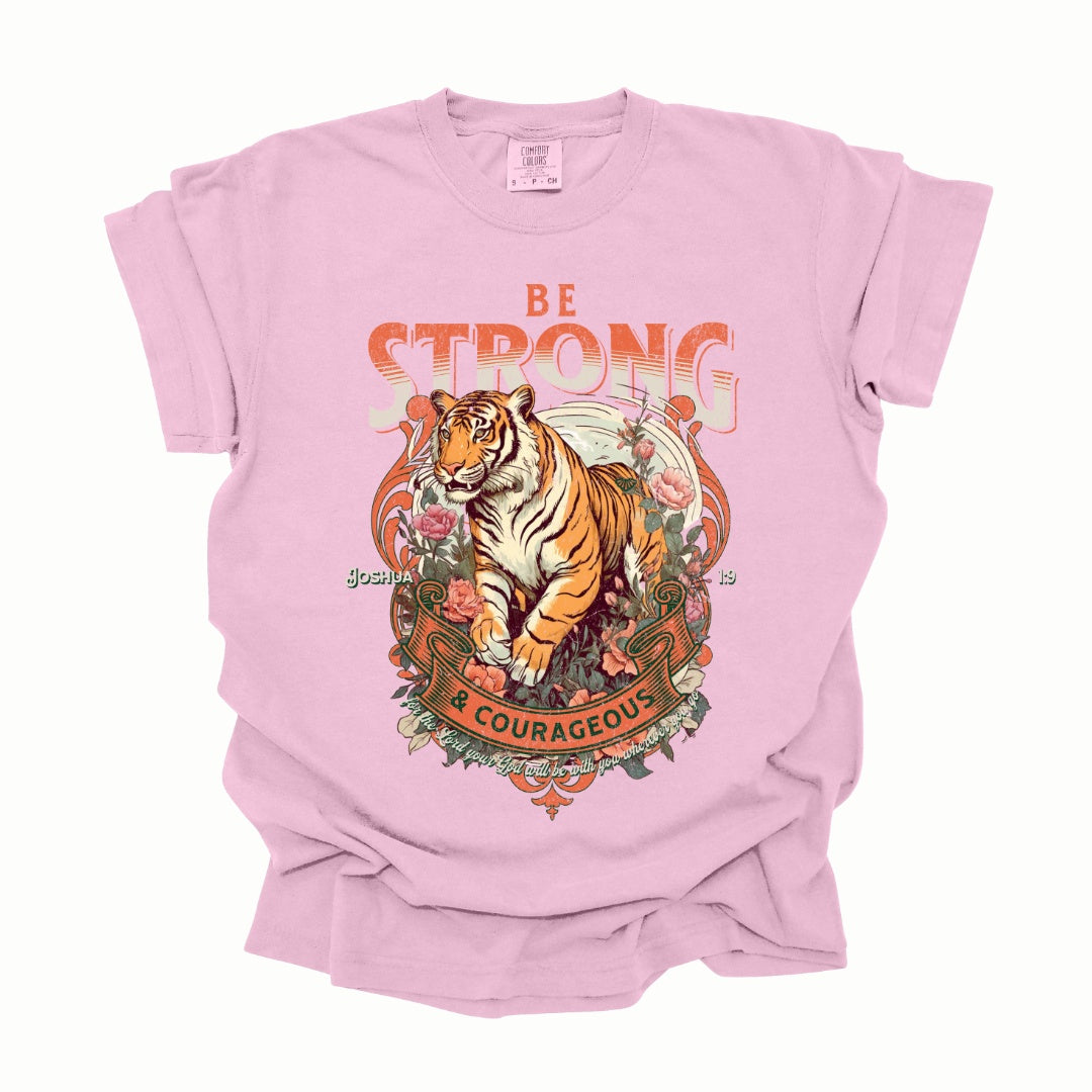 T-shirt - Be Strong And Courageous Graphic Tee