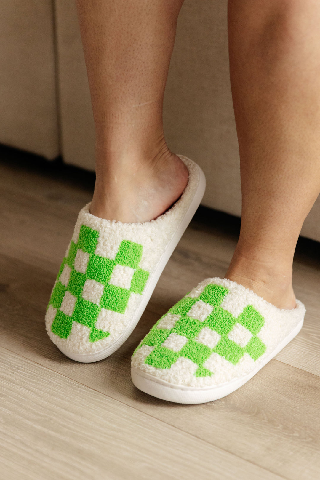 Womens - Checked Out Slippers In Green