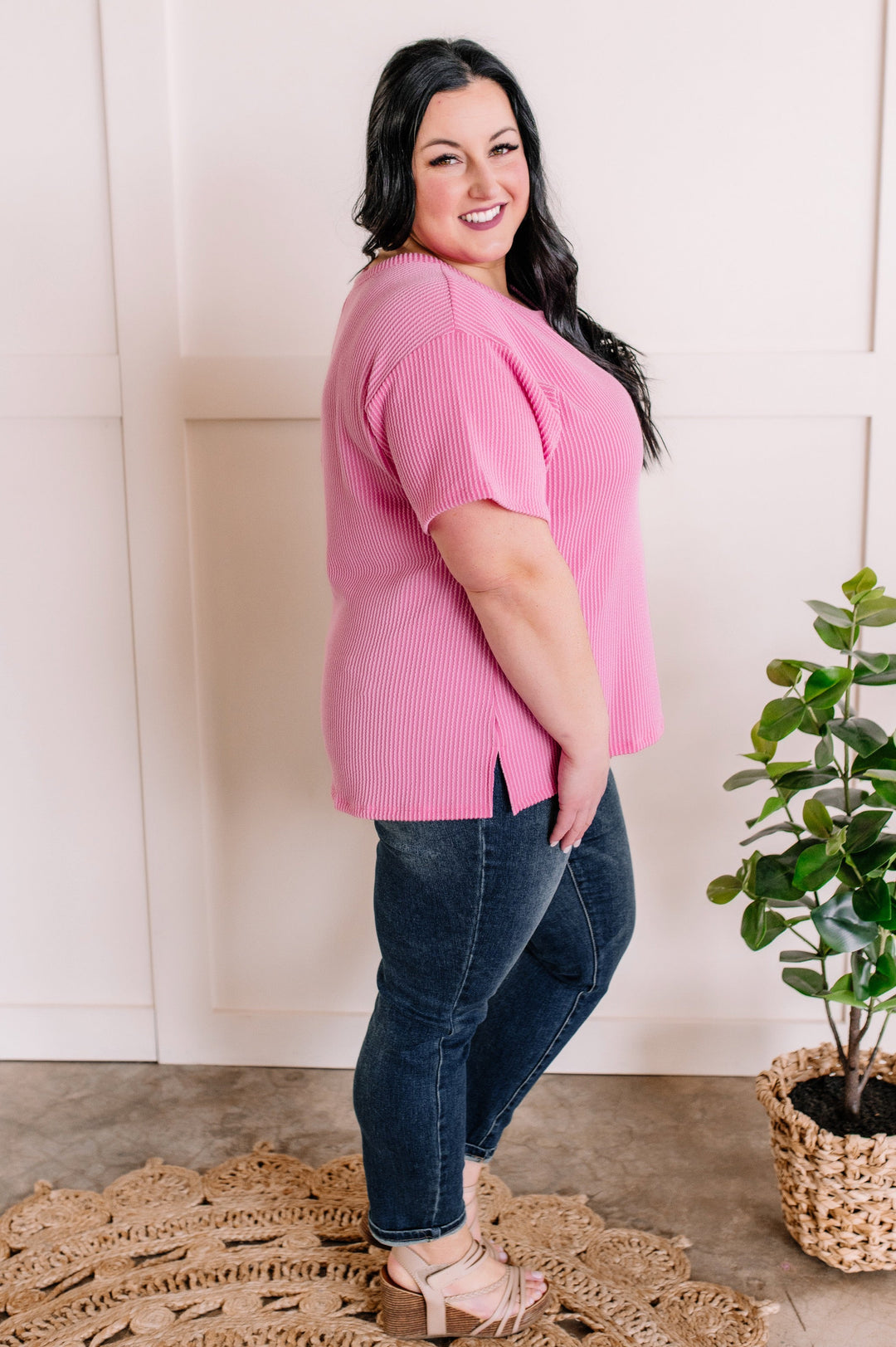 Ribbed Knit Pocket Top In Sweet Pink