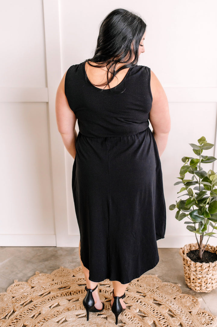 V Neck Cotton Midi Dress With Pockets In Solid Black