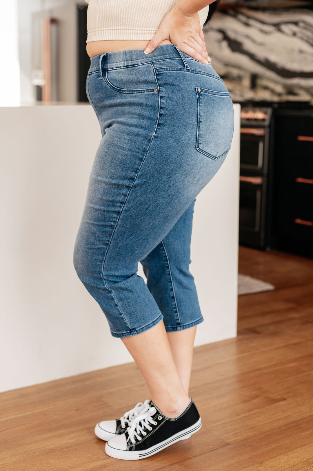 Womens - Emily High Rise Cool Denim Pull On Capri Jeans