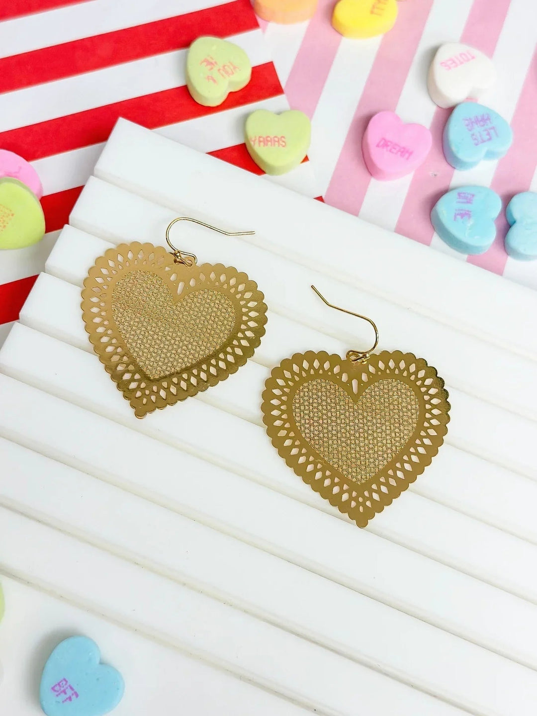 Womens - PREORDER: Filigree Heart Dangle Earrings In Assorted Colors