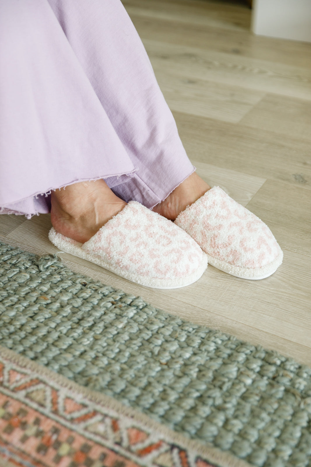 Womens - Fuzziest Feet Animal Print Slippers In Pink
