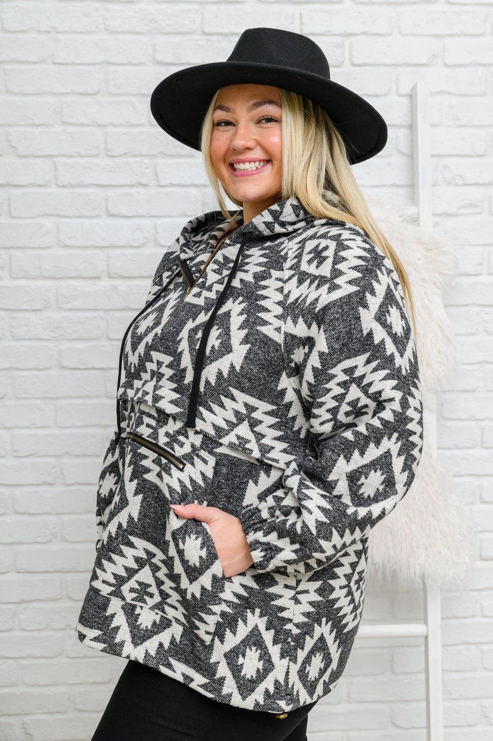 Womens - Lounge Day Hoodie In Black & White