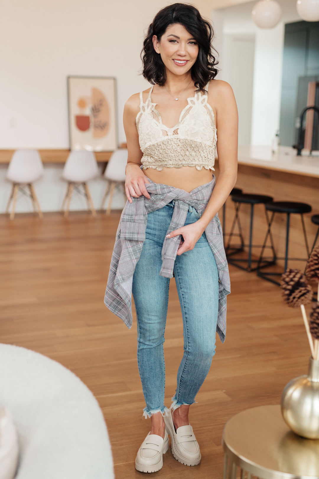 Tops - Live In Lace Bralette In Taupe