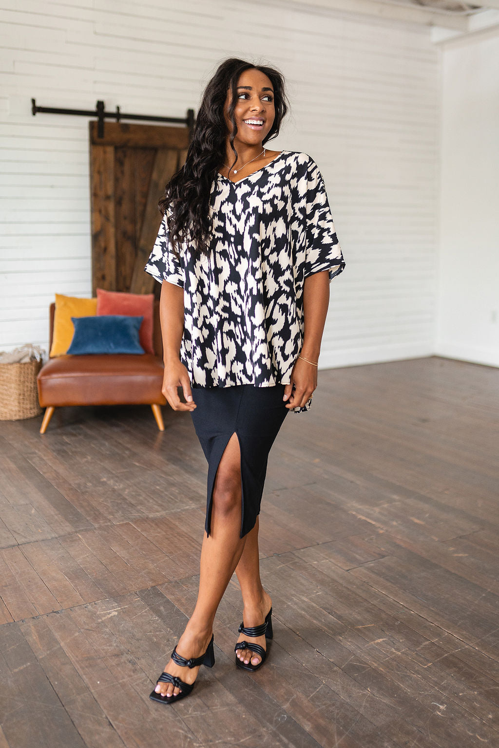 Tops - Unforgettable V-Neck Animal Print Blouse In Black