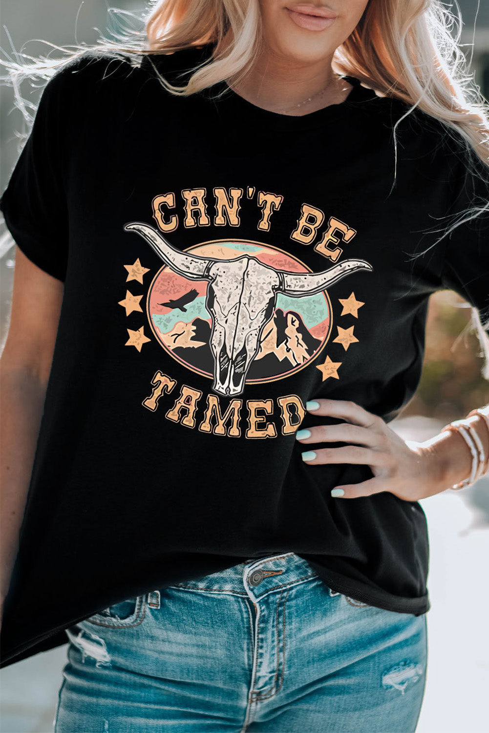CAN'T BE TAMED Graphic Short Sleeve Tee