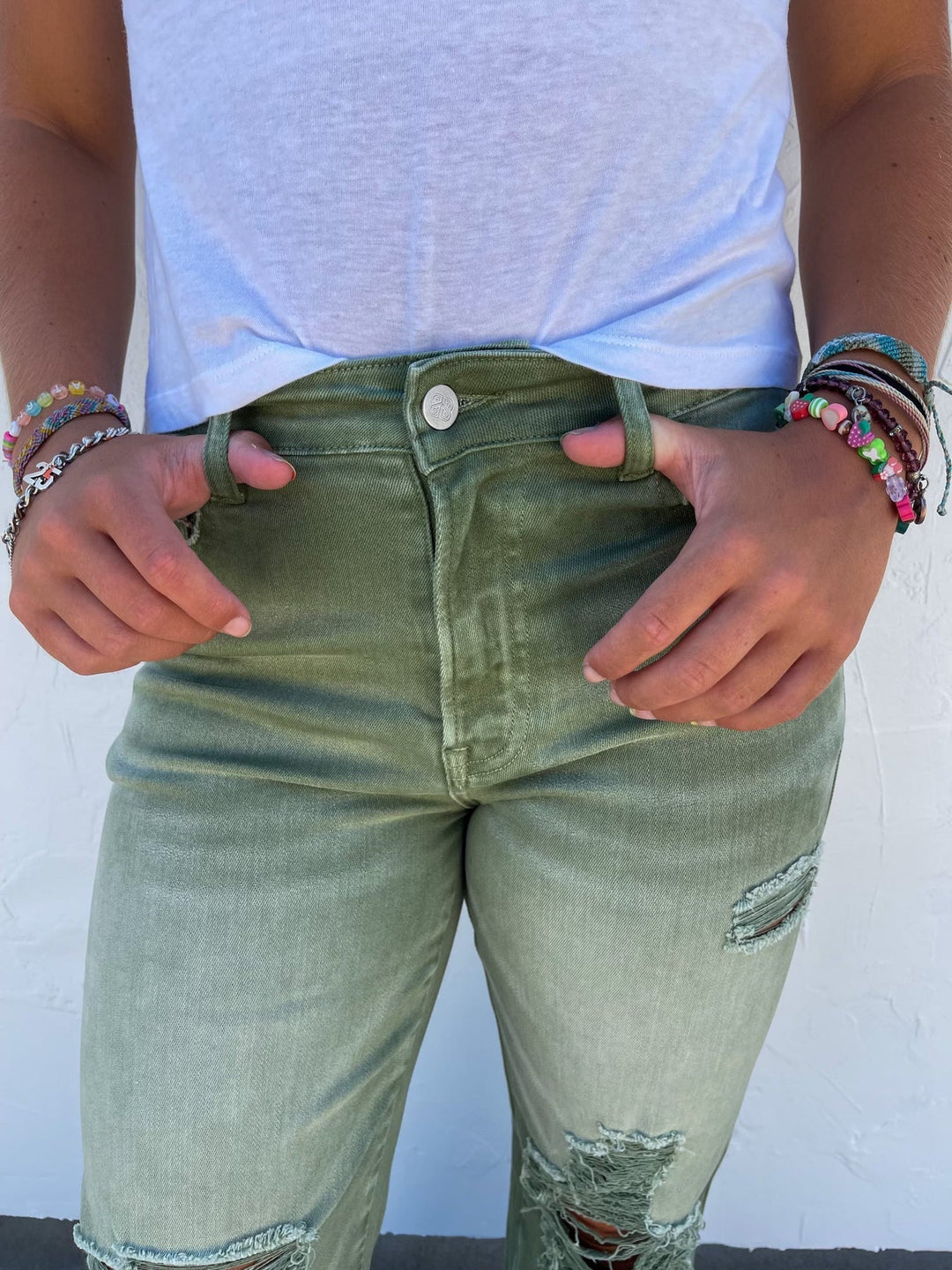 Womens - PREORDER: Blakeley Distressed Jeans In Olive And Camel