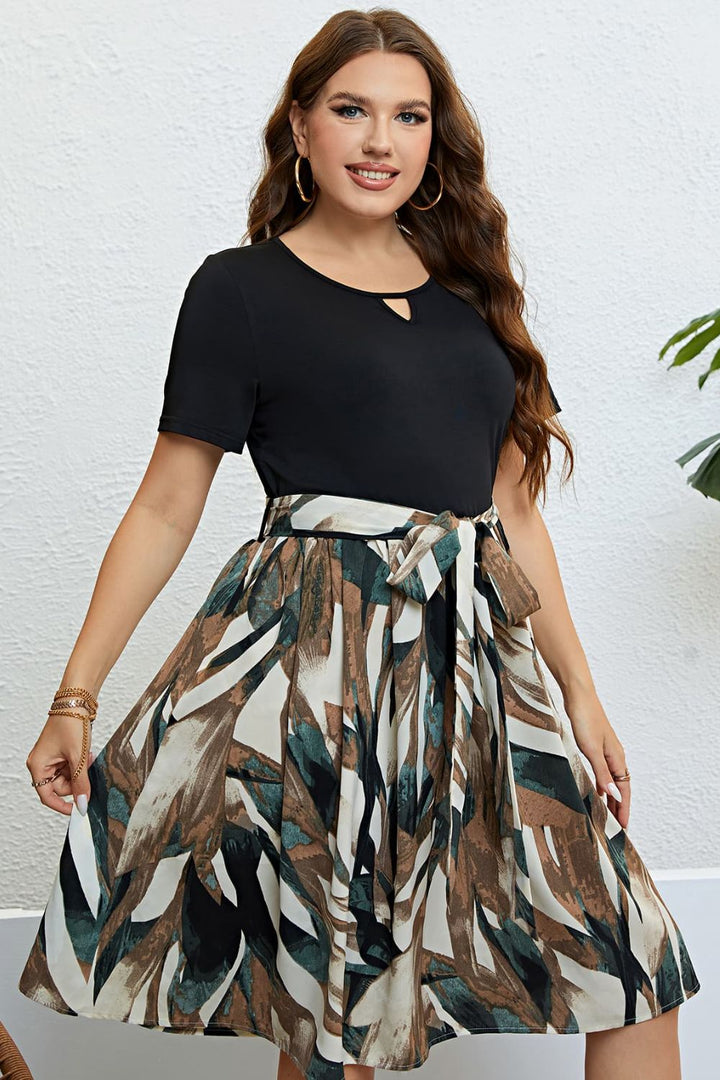 Plus Size Two-Tone Belted Short Sleeve Dress