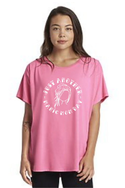 T-shirt - Just Another Manic Mom Day Flowy Ladies' T-Shirt