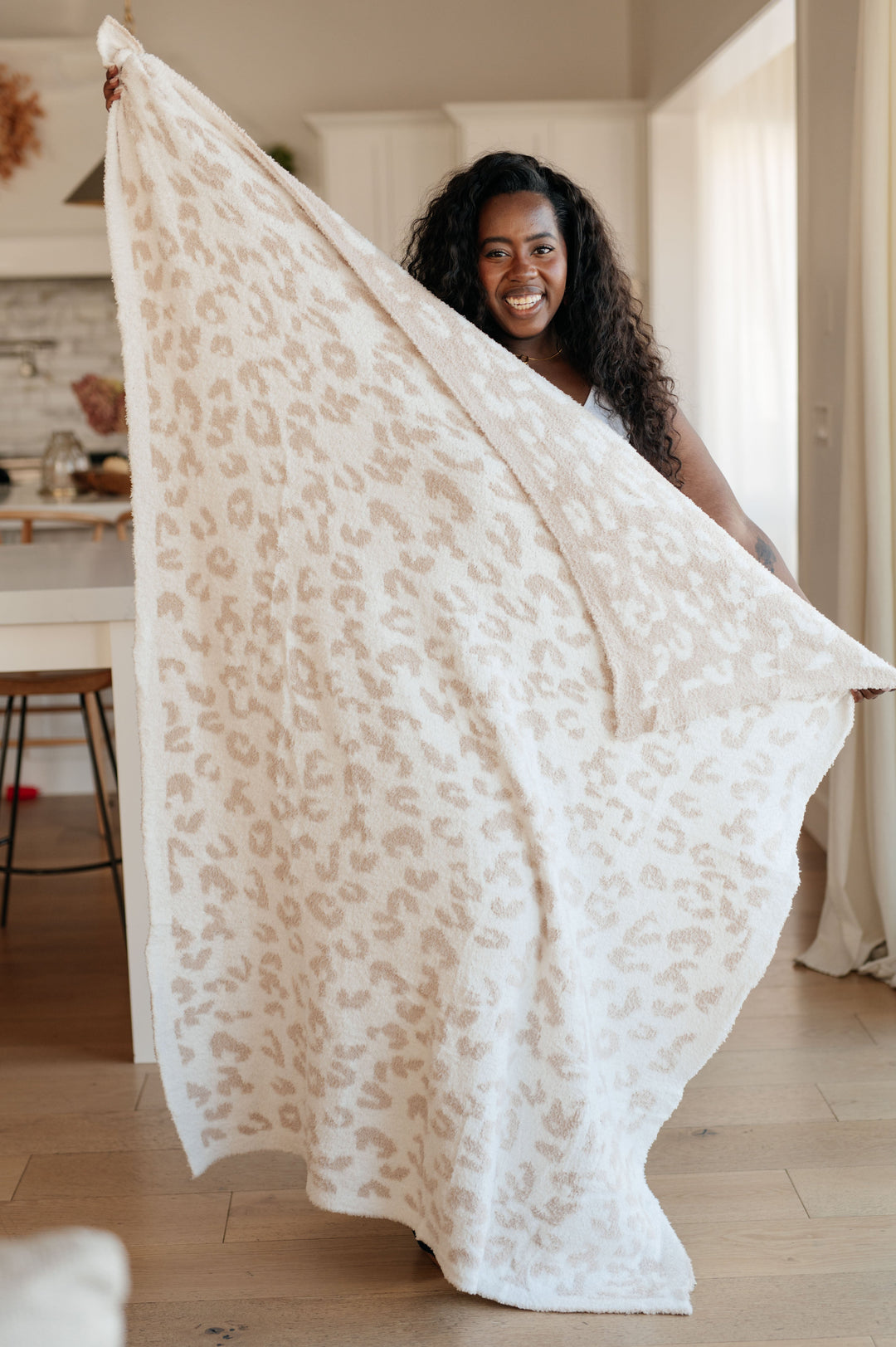 Womens - Ari Blanket Single Cuddle Size In Neutral Animal