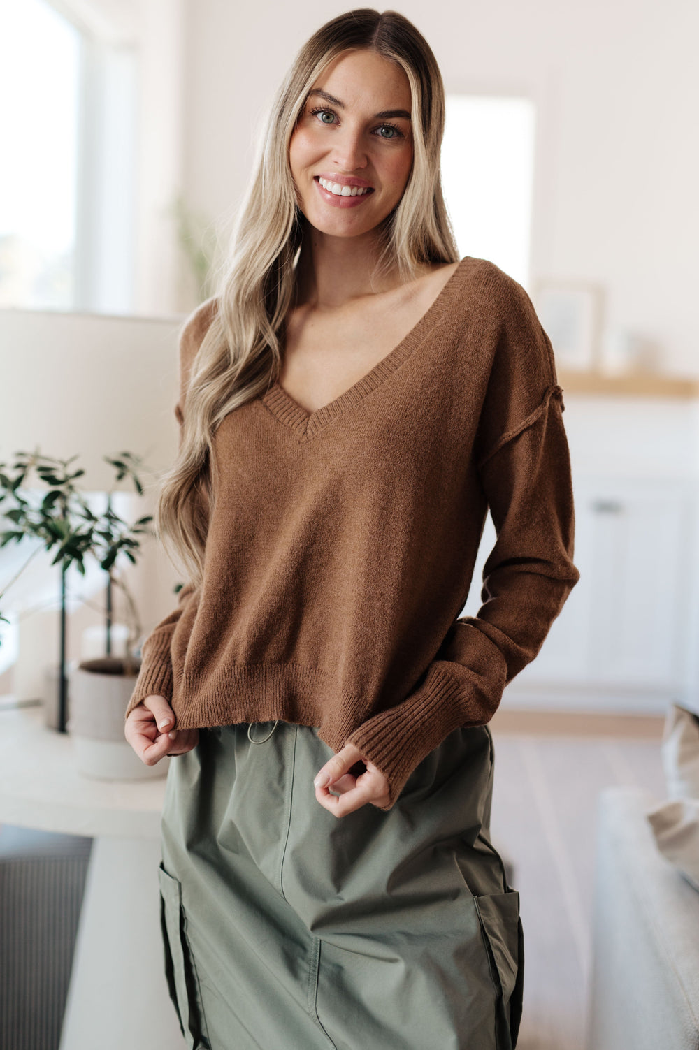 Womens - Back To Life V-Neck Sweater In Mocha