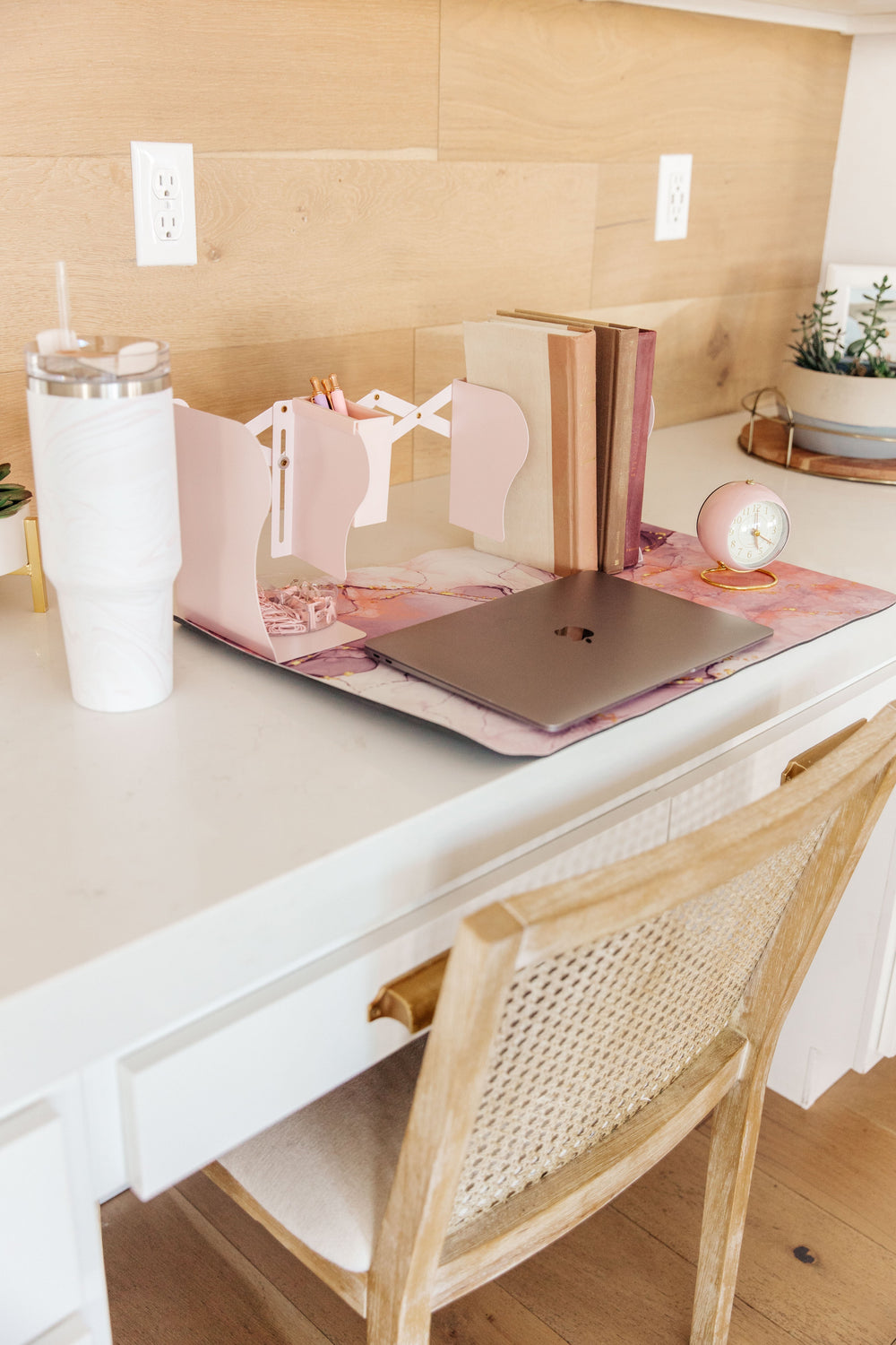 Womens - Boss Babe Expanding Desk Organizer In Pink