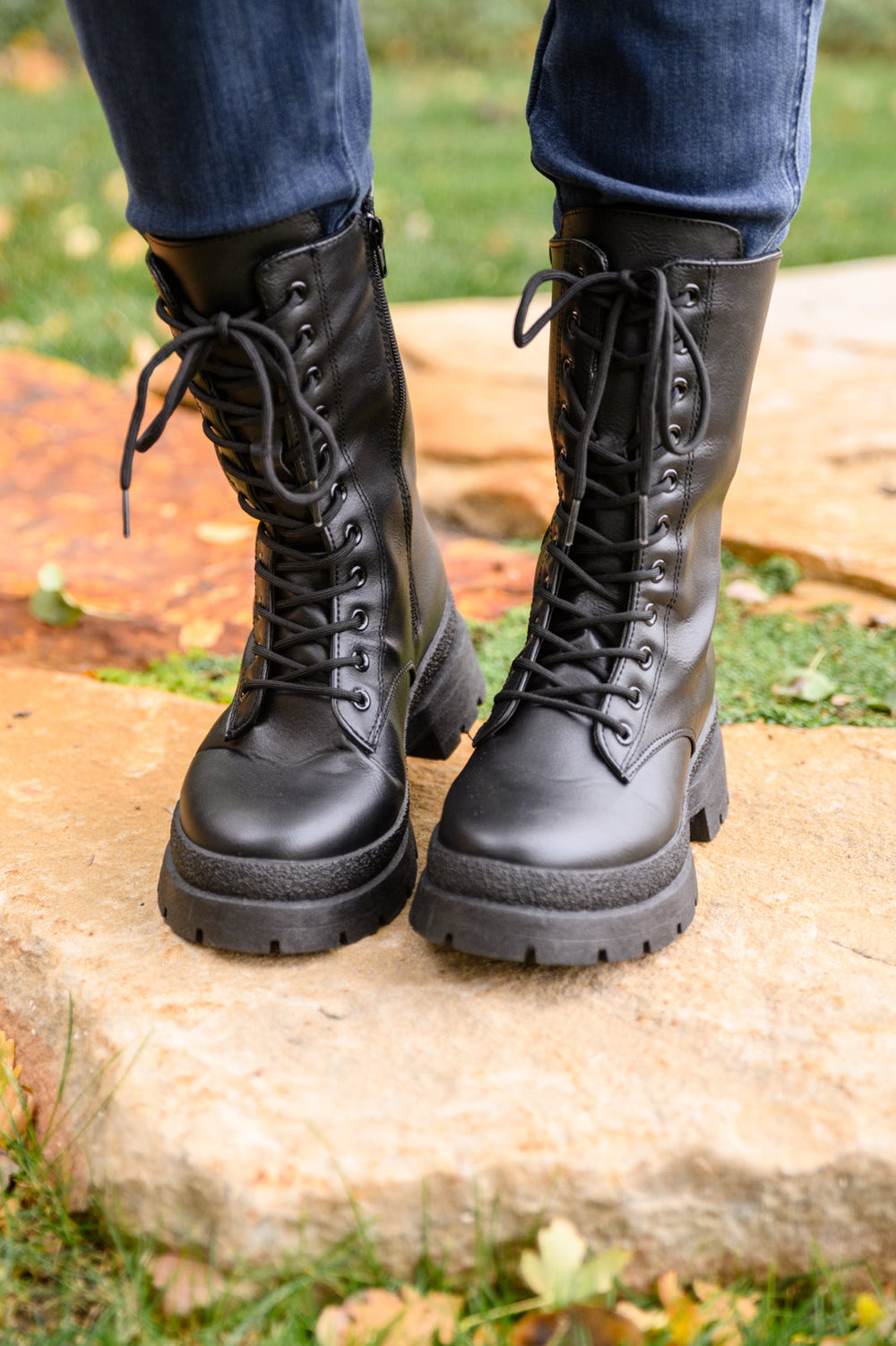 Womens - Fresh Feels Combat Boots In Black