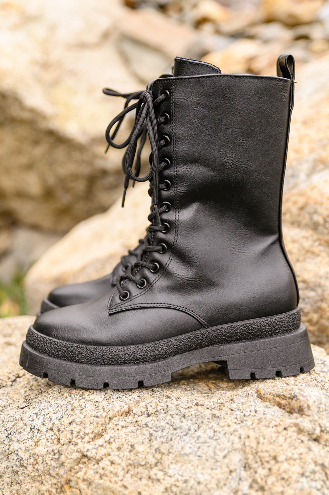 Womens - Fresh Feels Combat Boots In Black