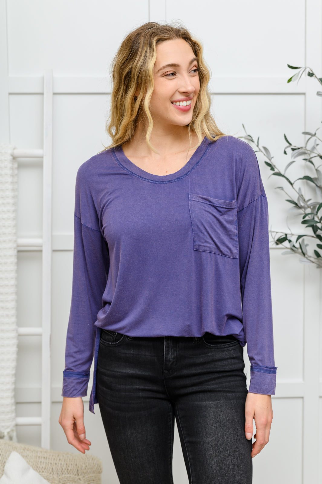 Womens - Long Sleeve Knit Top With Pocket In Denim Blue