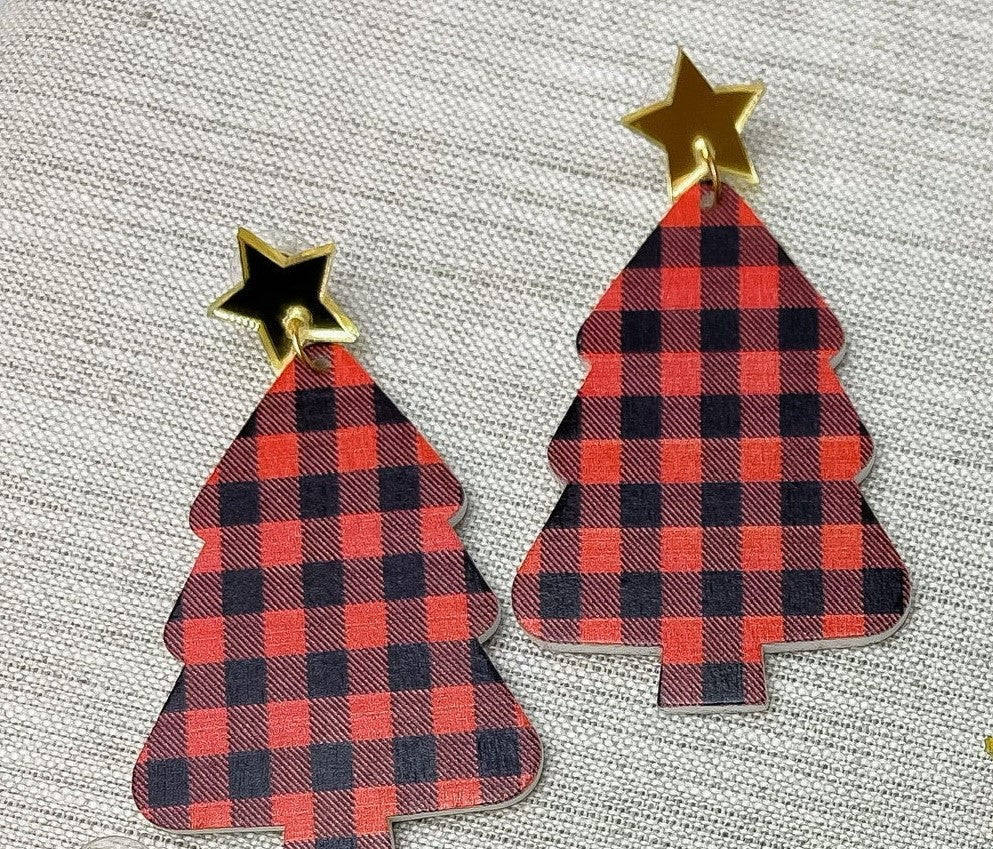 Womens - PREORDER: Christmas Tree Dangle Earrings In Three Colors