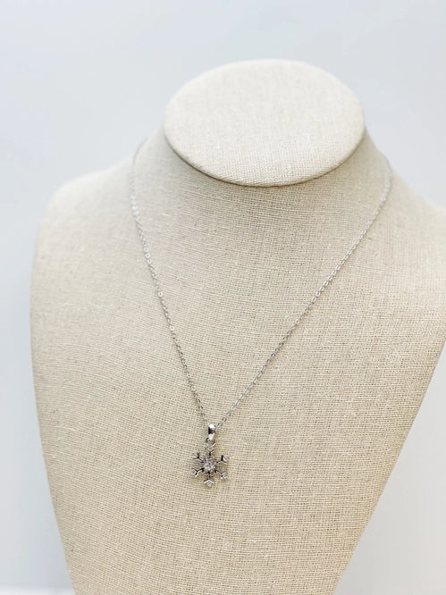 Womens - PREORDER: Cubic Zirconia Snowflake Pendant Necklace In White Gold