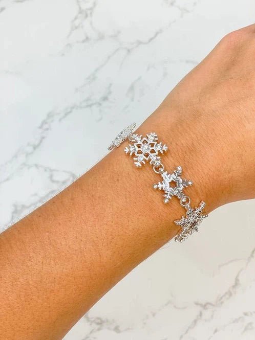 Womens - PREORDER: Rhinestone Snowflake Magnetic Bracelet