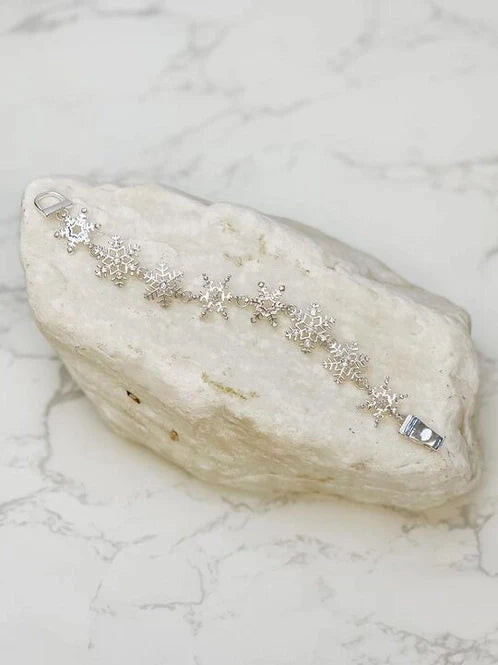 Womens - PREORDER: Rhinestone Snowflake Magnetic Bracelet