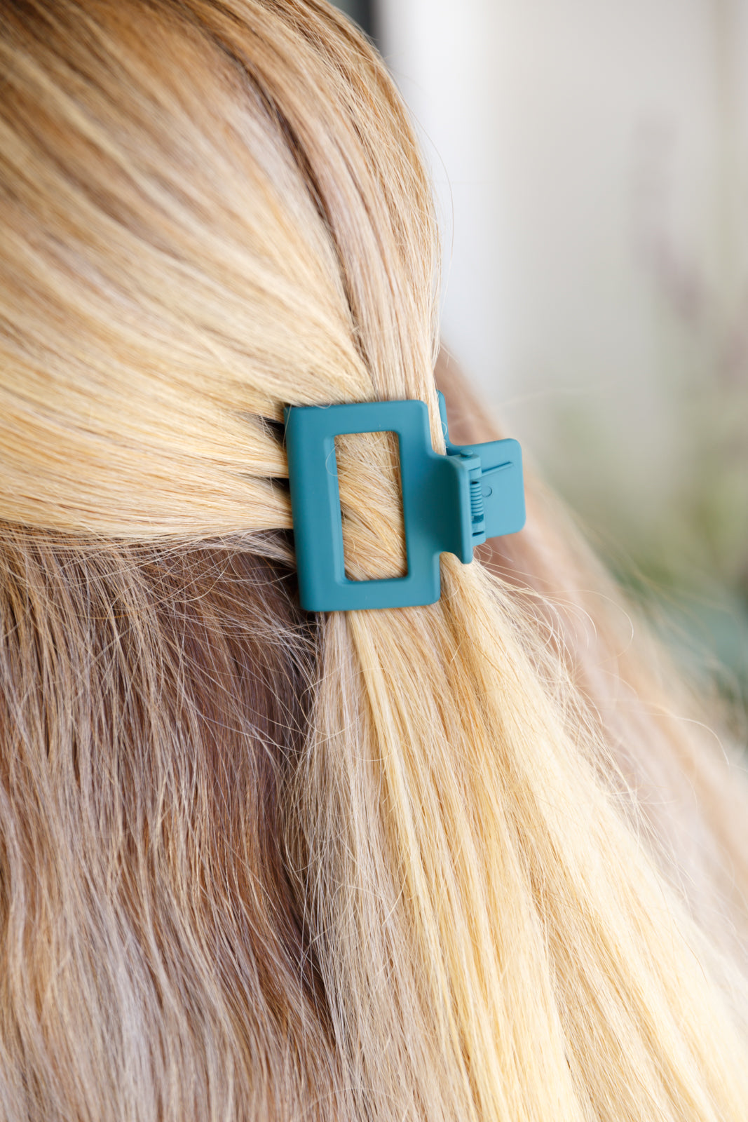 Womens - Small Square Claw Clip In Matte Teal