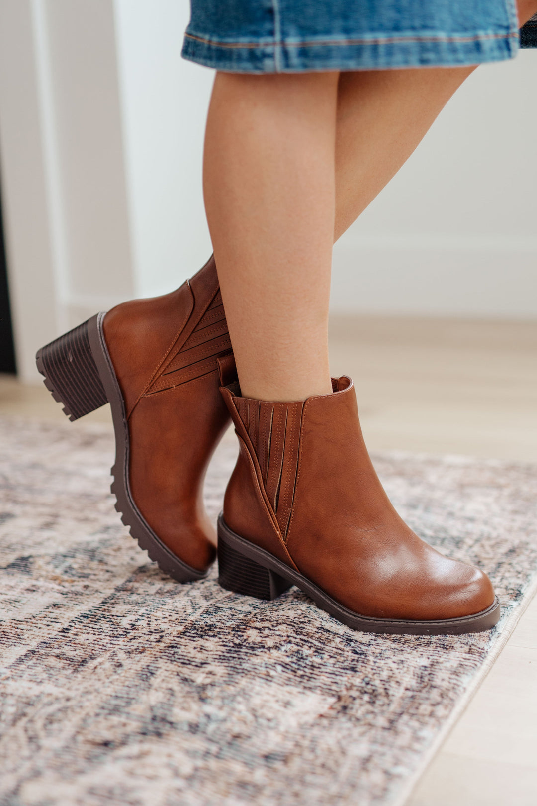 Womens - Stomp It Out Lug Sole Boot