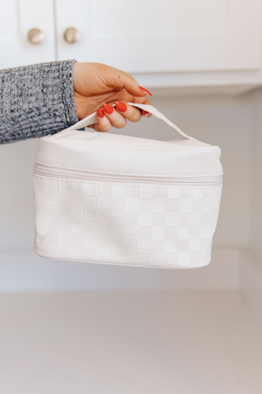 Womens - Subtly Checked Cosmetic Bags 3 Piece Set In Ivory