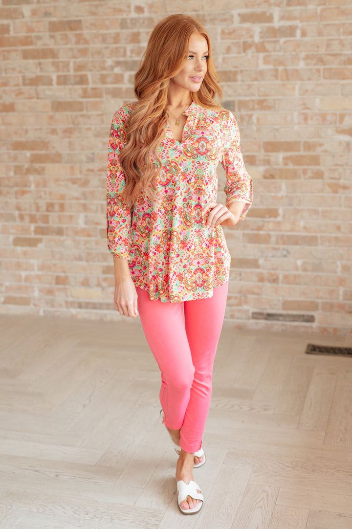 Magic Ankle Crop Skinny Pants in Spring Strawberry